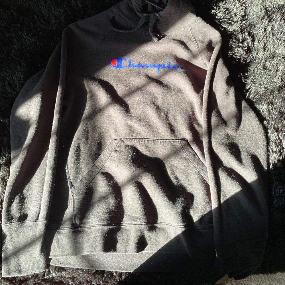 Black champion hoodie